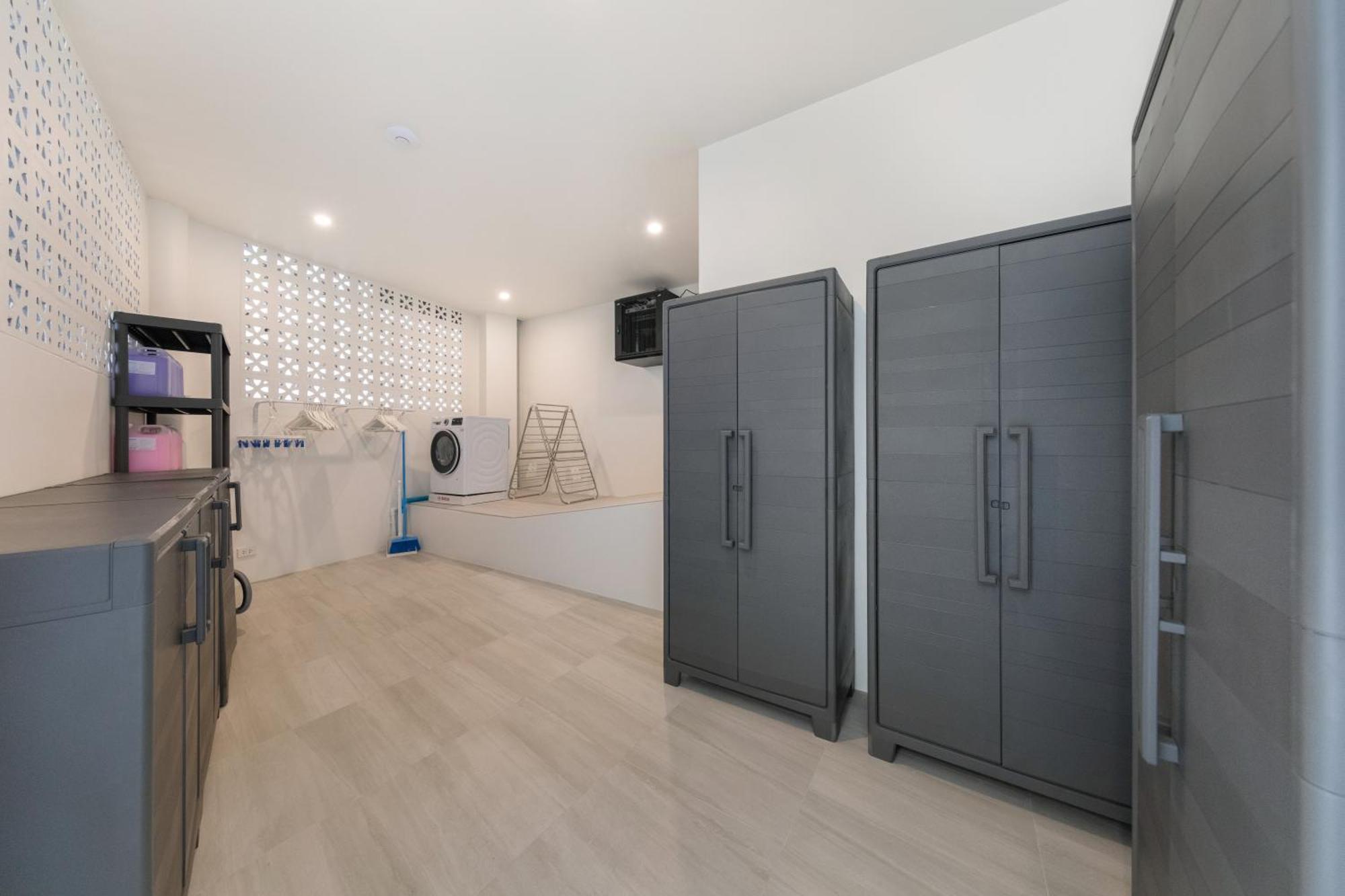 Skyline 9 - Spacious & Stylish Luxury Panoramic Seaview With Outdoor Living & Kitchen, Outdoor Cinema, Private Gym, Salt Water Pool With Jacuzzi In Plai Laem Villa Koh Samui