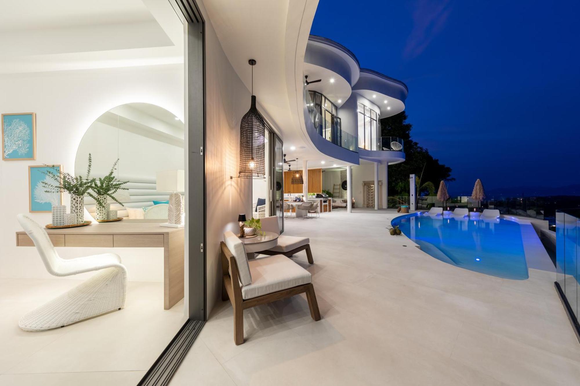 Skyline 9 - Spacious & Stylish Luxury Panoramic Seaview With Outdoor Living & Kitchen, Outdoor Cinema, Private Gym, Salt Water Pool With Jacuzzi In Plai Laem