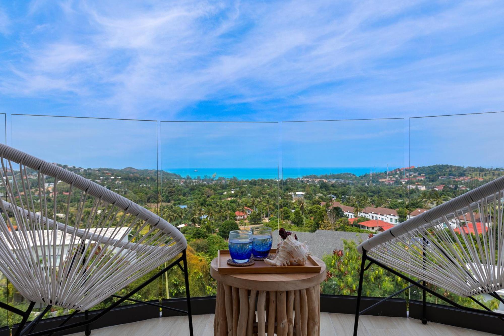 Villa Skyline 9 - Spacious & Stylish Luxury Panoramic Seaview With Outdoor Living & Kitchen, Outdoor Cinema, Private Gym, Salt Water Pool With Jacuzzi In Plai Laem *