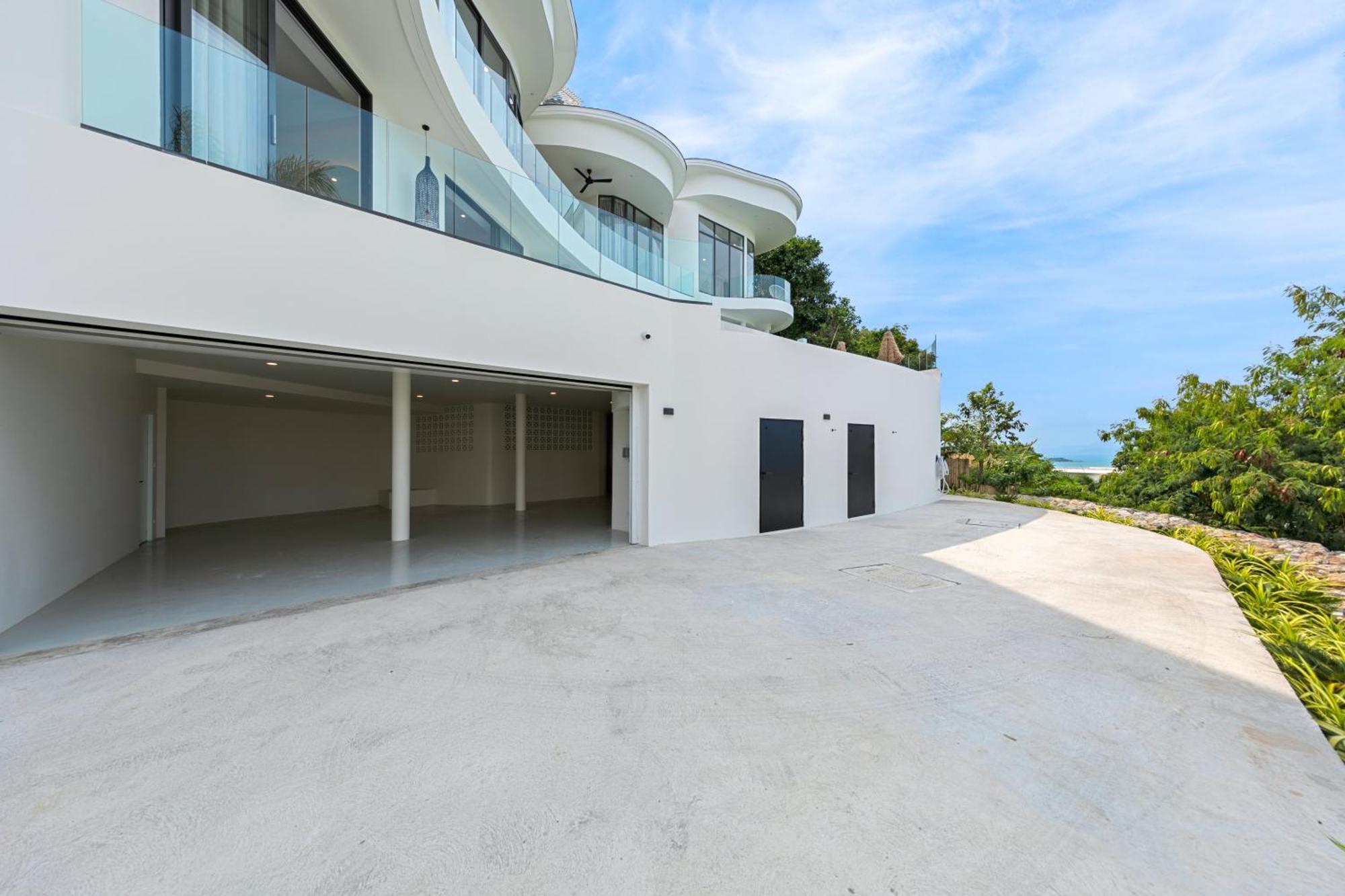 Skyline 9 - Spacious & Stylish Luxury Panoramic Seaview With Outdoor Living & Kitchen, Outdoor Cinema, Private Gym, Salt Water Pool With Jacuzzi In Plai Laem Koh Samui