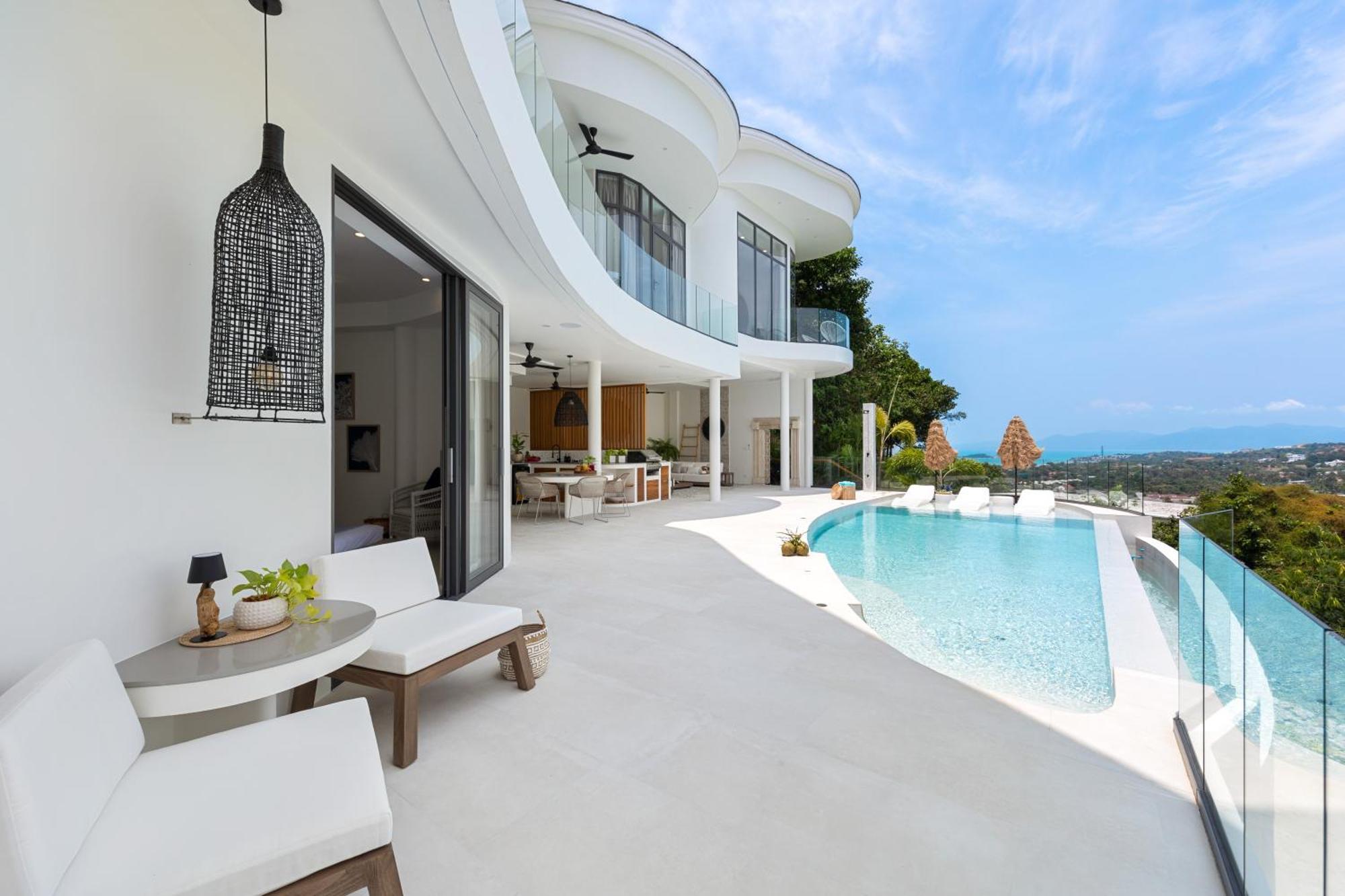 Skyline 9 - Spacious & Stylish Luxury Panoramic Seaview With Outdoor Living & Kitchen, Outdoor Cinema, Private Gym, Salt Water Pool With Jacuzzi In Plai Laem * Koh Samui