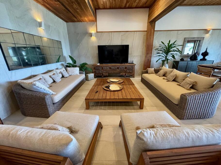 Villa Mangosteen, 10br, 20 Pers *