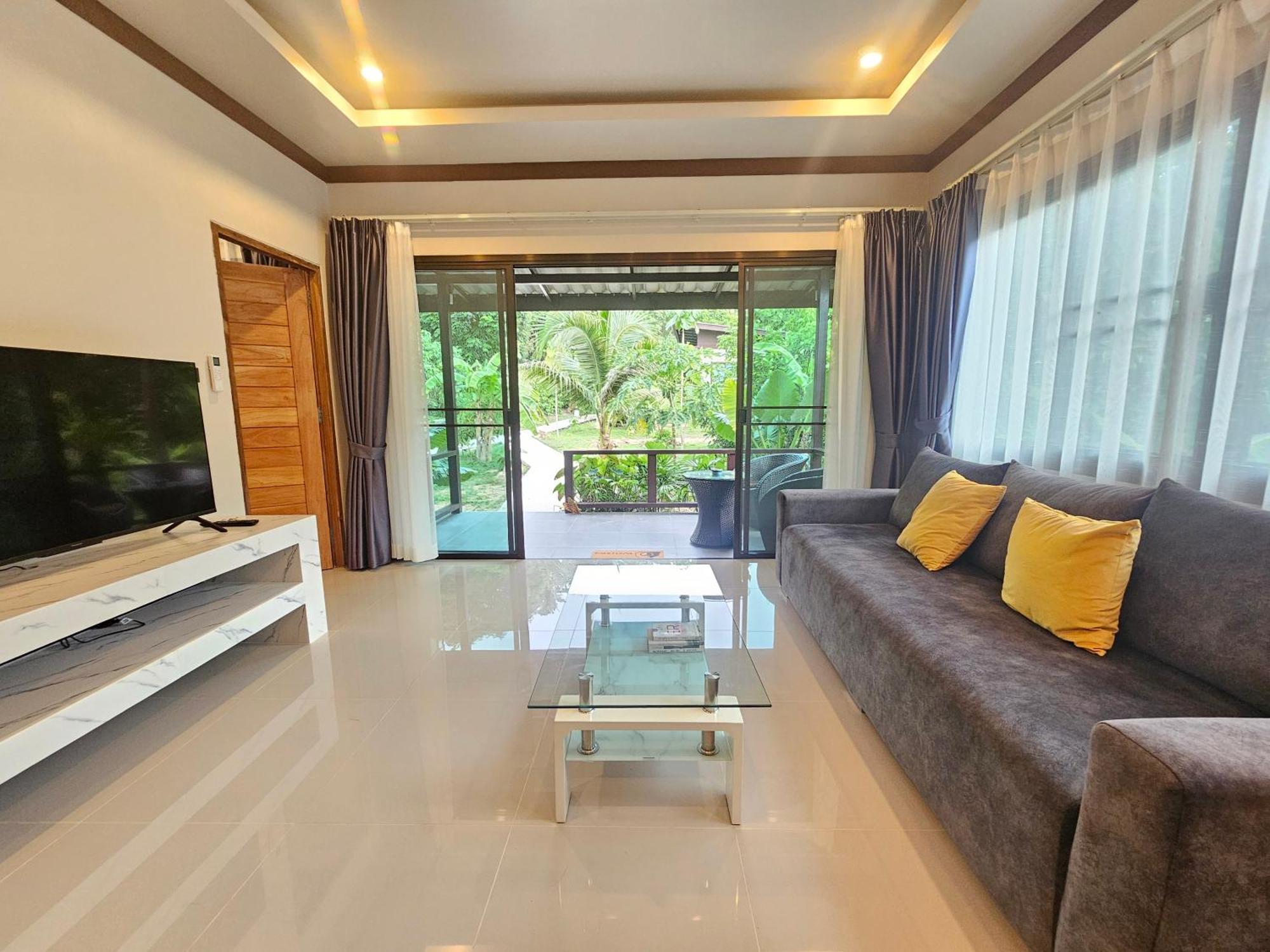 Bang Po Hut Resort Ban Bang Po