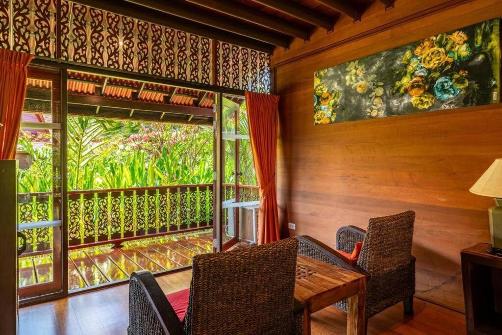 Holiday home Tropical Beachside 4 Bedroom - Kbr23