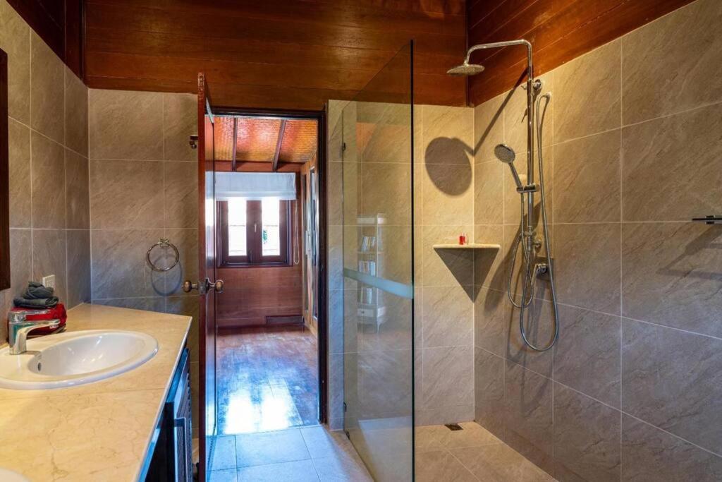 Holiday home Tropical Beachside 4 Bedroom - Kbr23 *