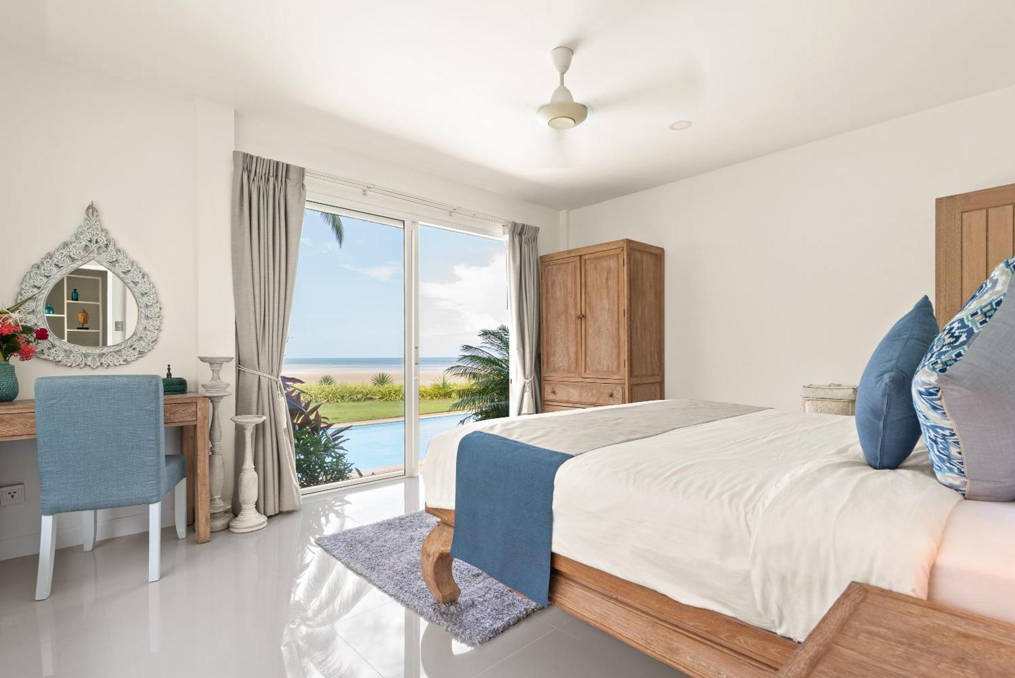 2 Bedroom Beachfront Baan Rim Haad Villa Ko Samui