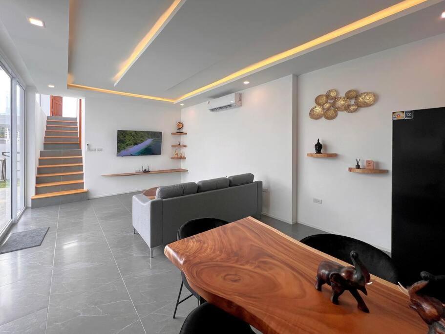 Luxury 3br Pool - Prymabianca *