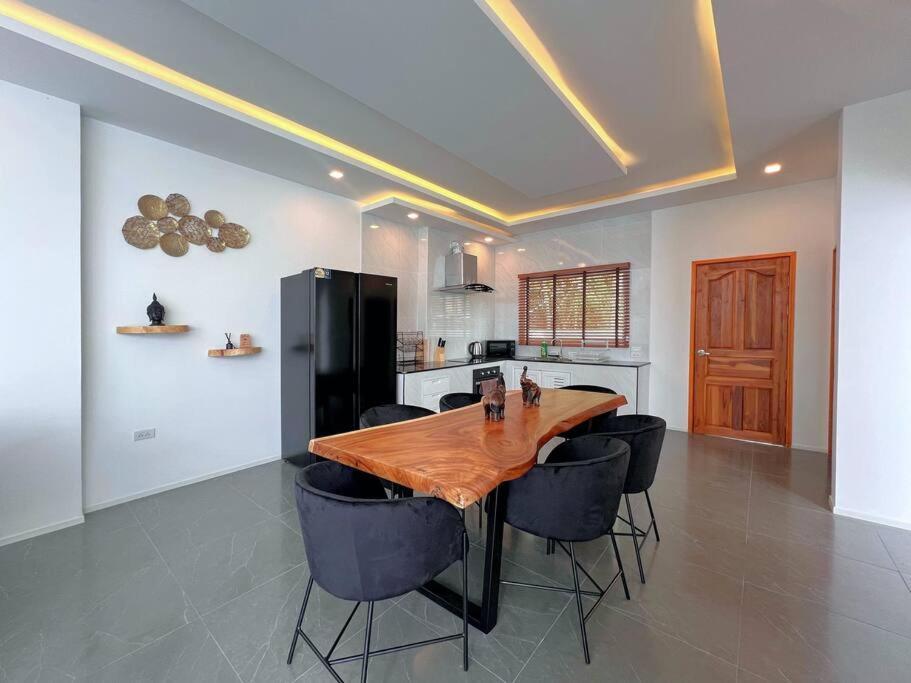 Villa Luxury 3br Pool - Prymabianca *