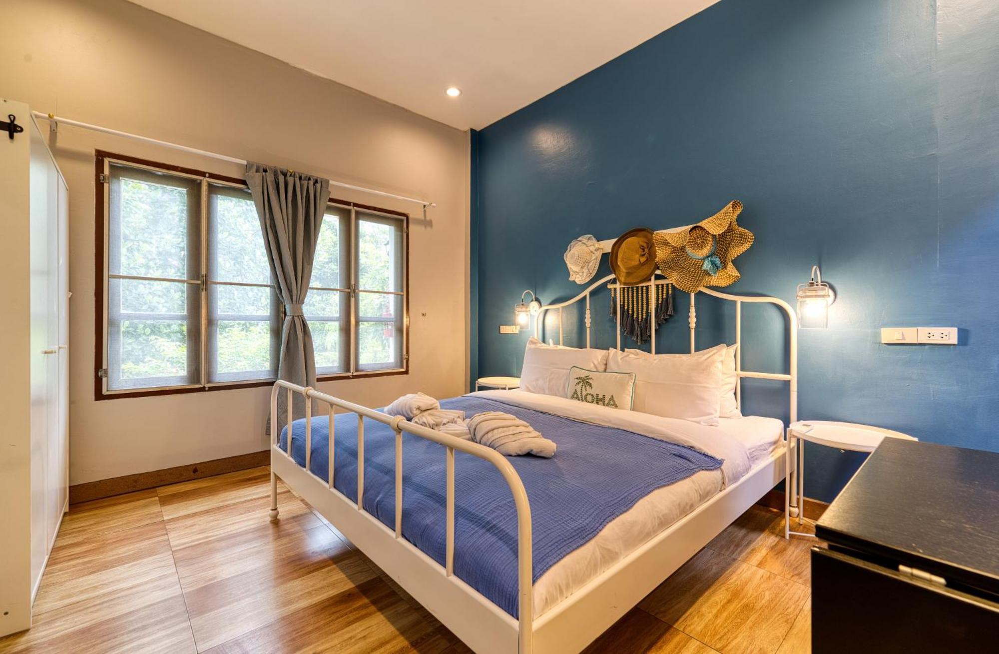 Maenam Holiday home