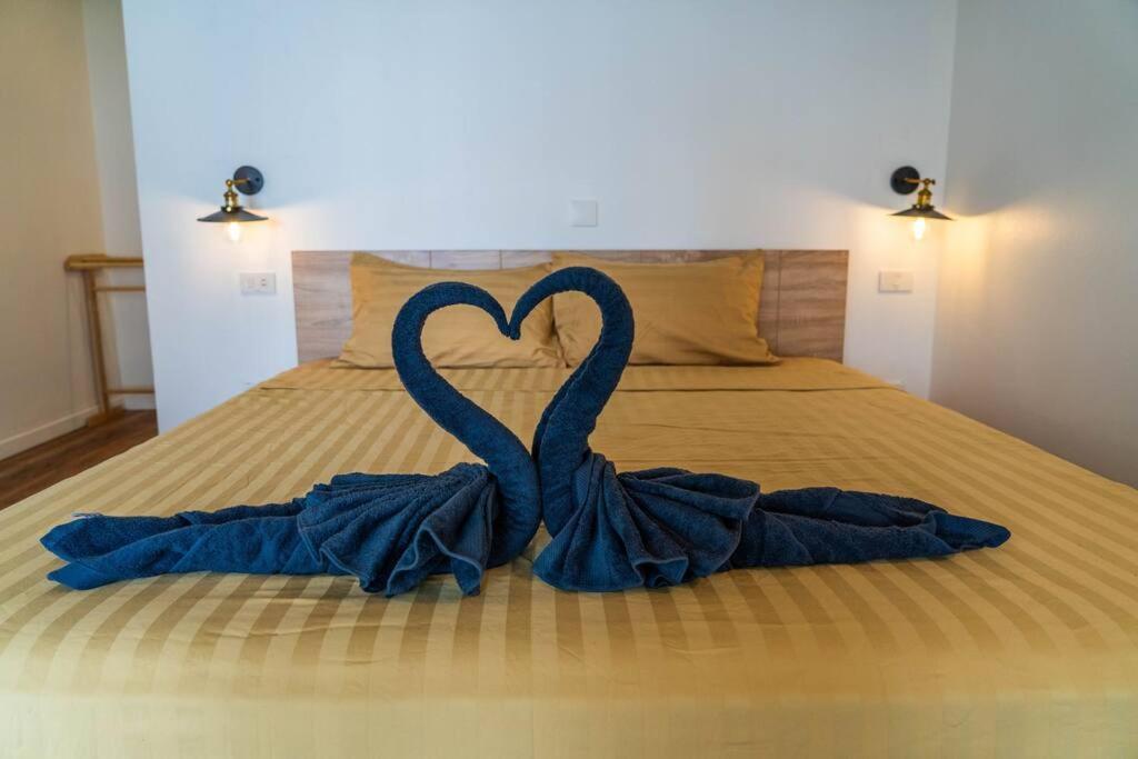Sailors House Amphoe Koksamui