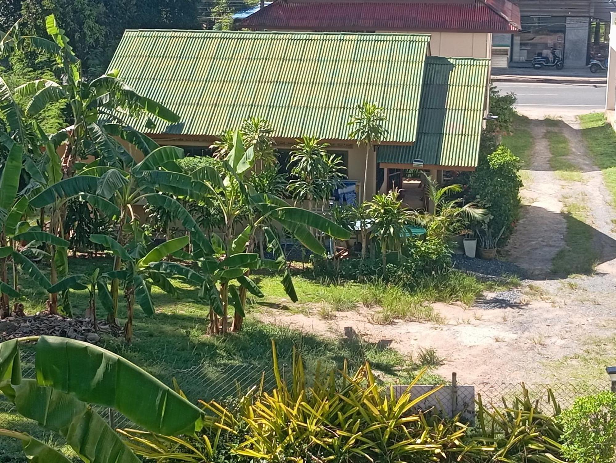 Sweety 100m From Bang Po Holiday home Ban Bang Po