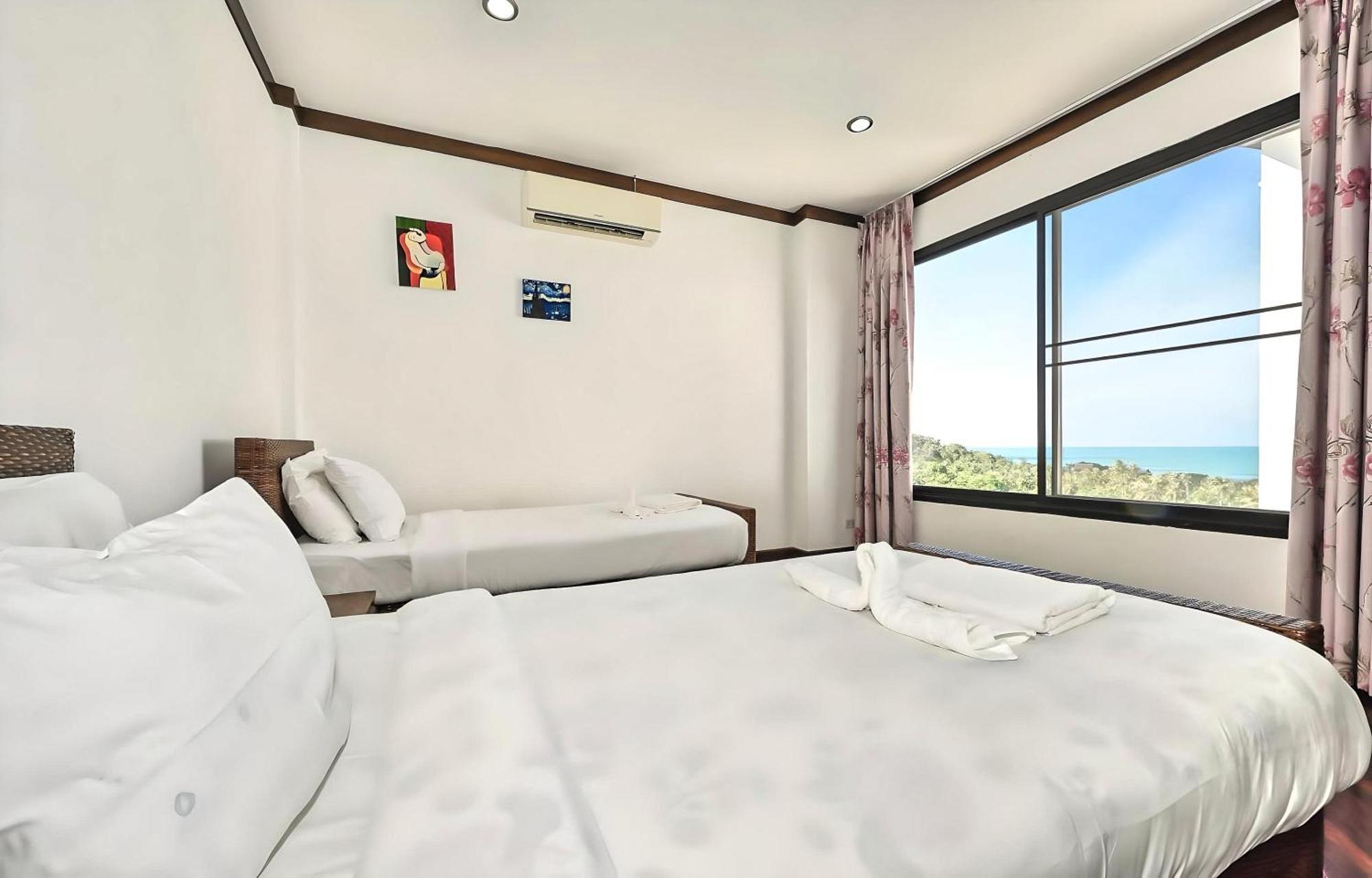 Seaview Escape - Private Pool & Private Cinema