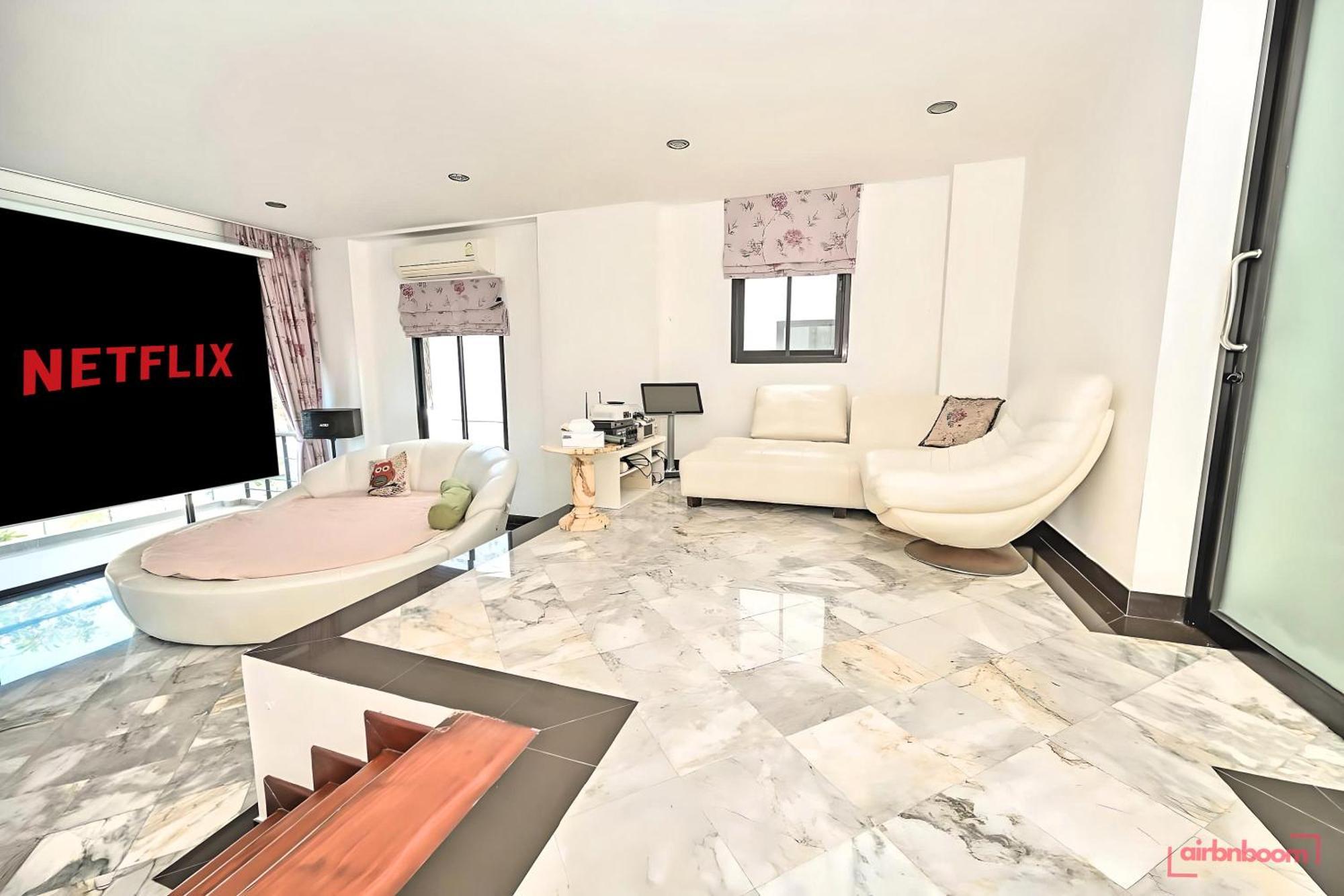 Seaview Escape - Private Pool & Private Cinema Ban Thong Phlu