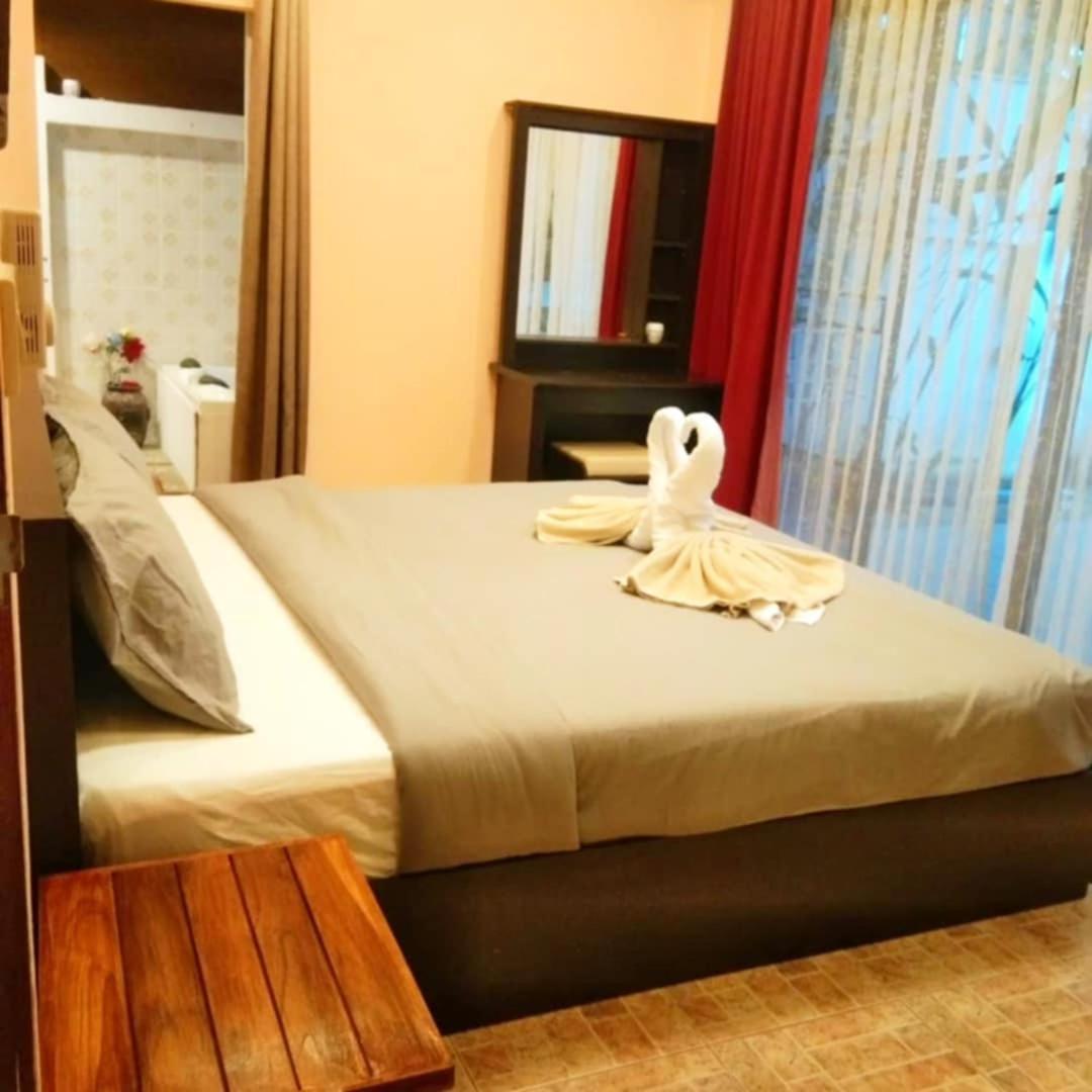 Villa Baan Dorkbua Villa
