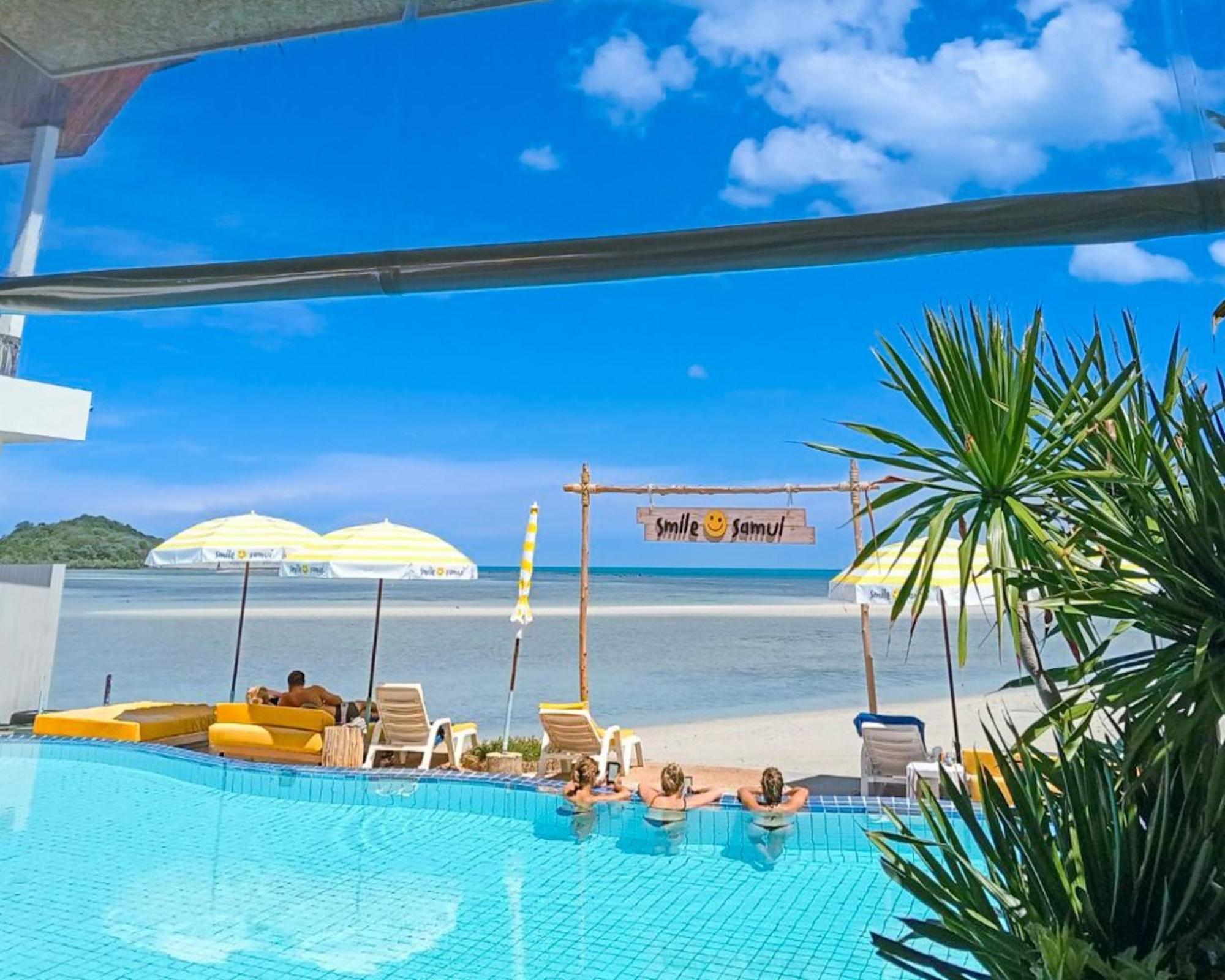 Hotel Smile Samui Front
