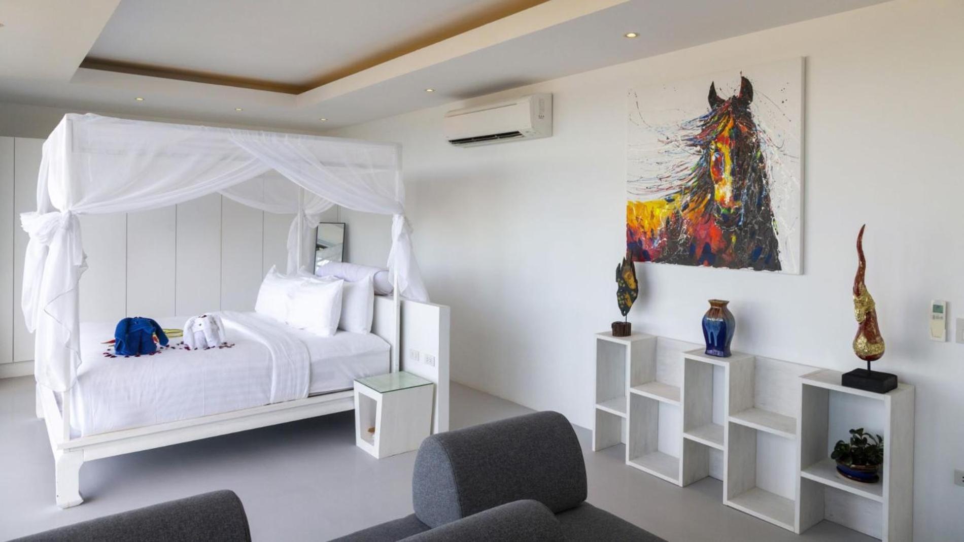 Luxurious Beachfront Five Bedrooms Bella Samui