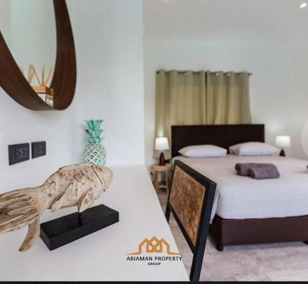 Luxurious 4-bedroom Pool Near Noi *