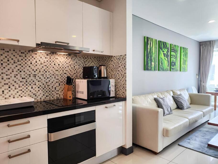 Modern & Cozy - Close To In *