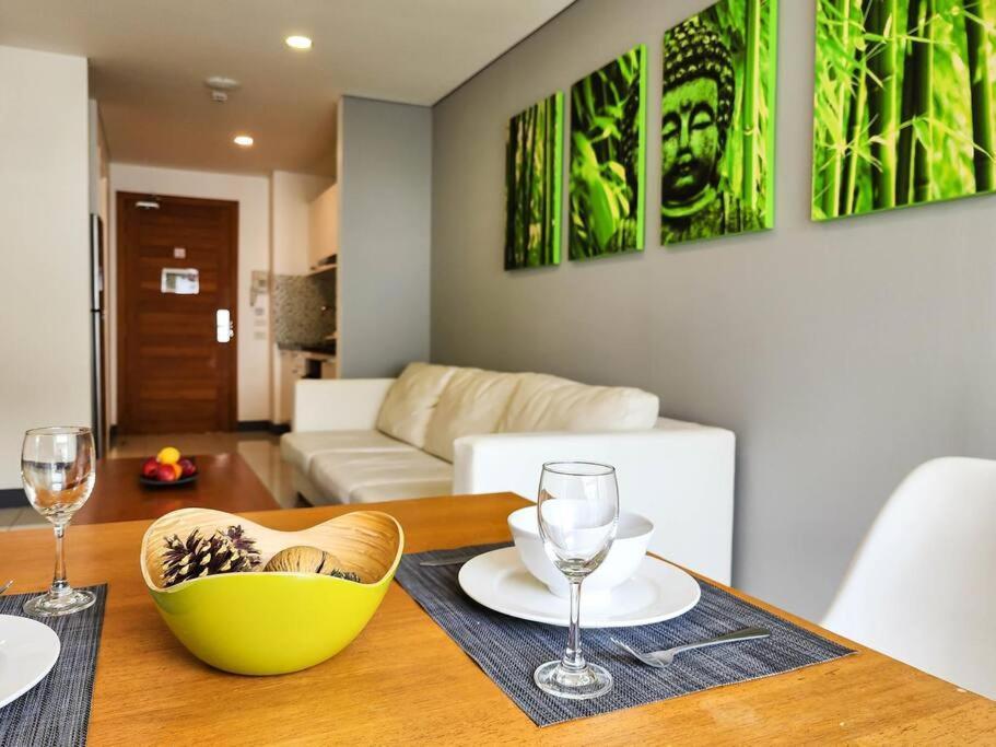 Modern & Cozy - Close To In Apartment *