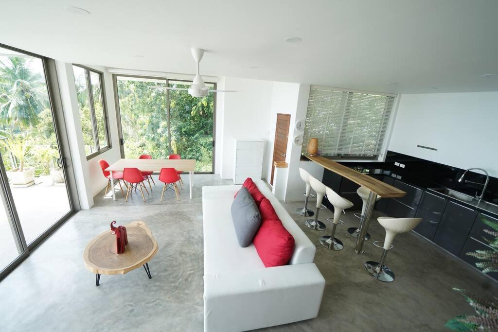 Villa 3-bedrooms In Noi