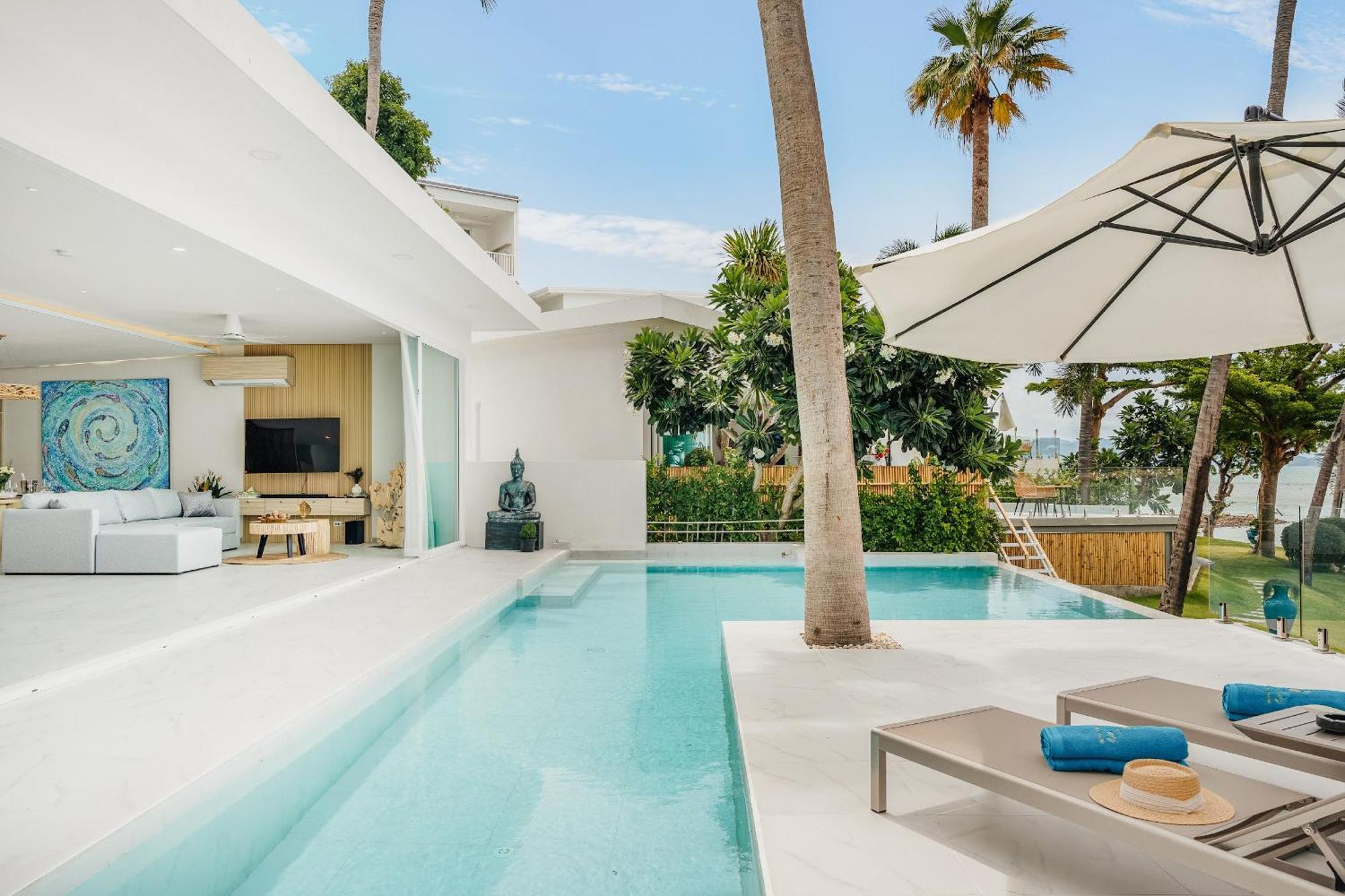 Villa Bangrak Beachfront 