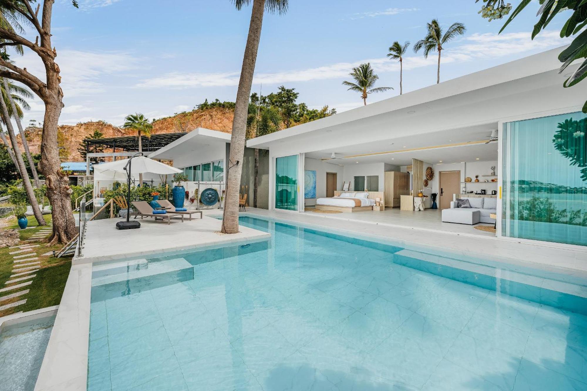 Villa Bangrak Beachfront 