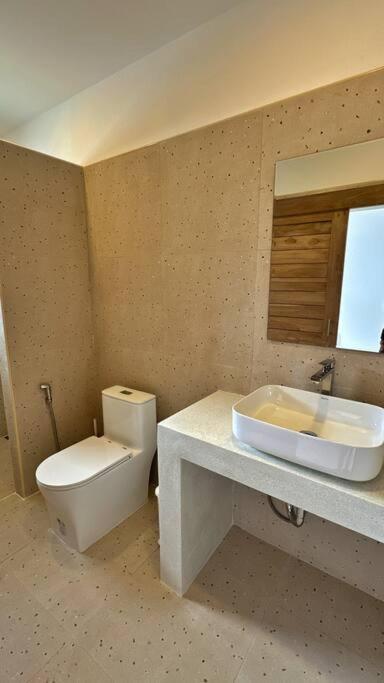 Capri Piscine Jacuzzi Vue *