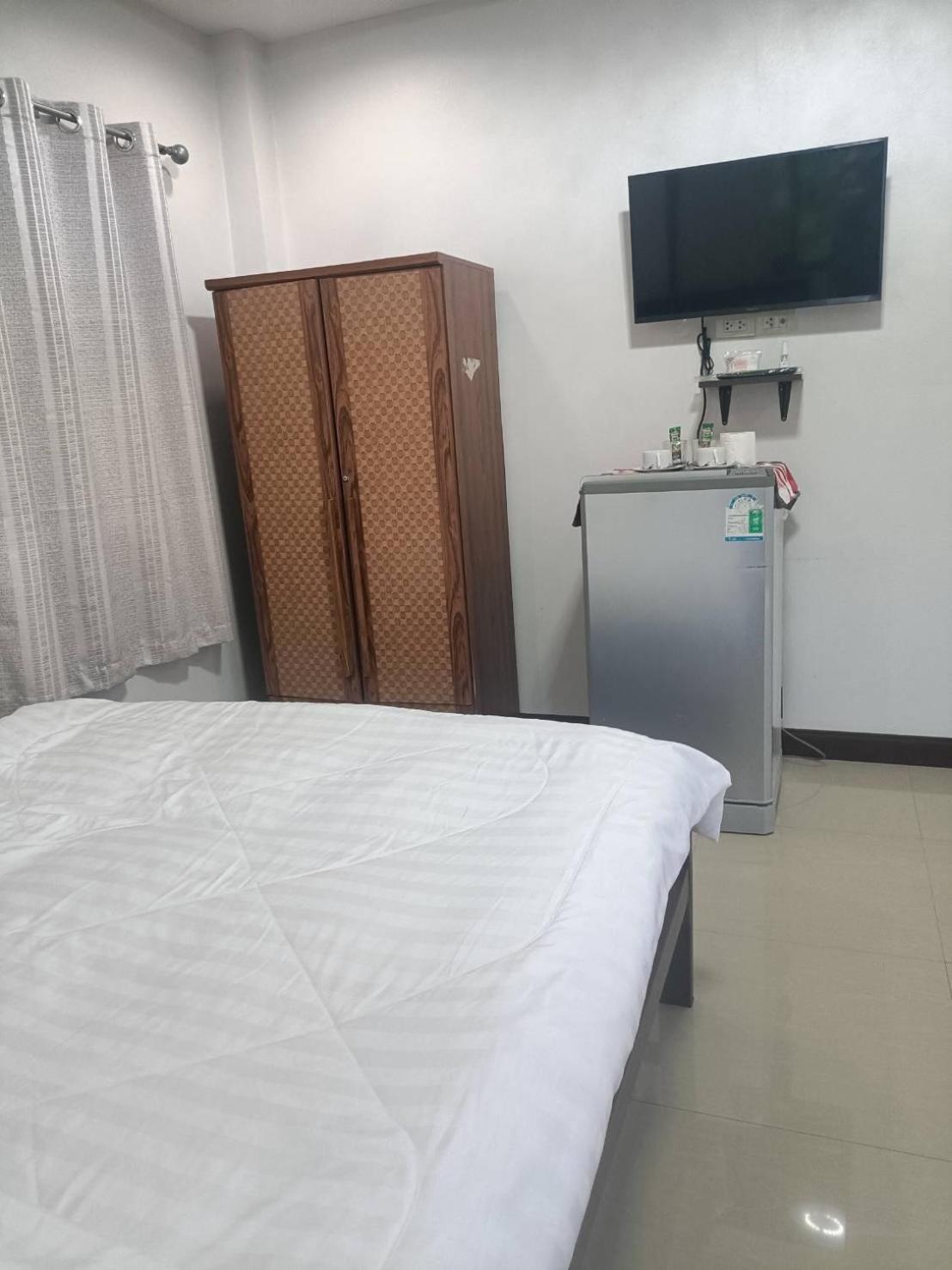 Wasin House One Bedroom - Maenum Holiday home *