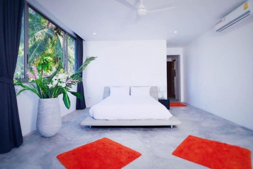 6-bedrooms In Noi Villa *