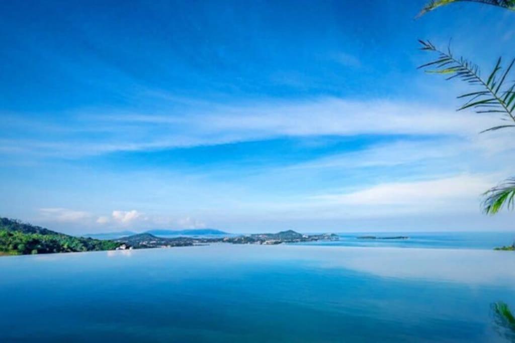 6-bedrooms In Noi Villa *