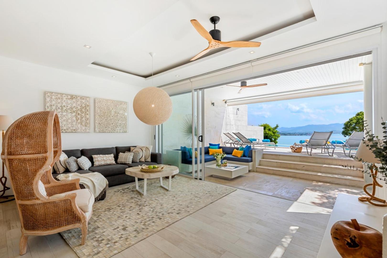 Beachside - Cara - 3 Bdr 1 Bdr At Sunset Cove Bay With Sea And Mountain Views, 100 Meters To The Swimming Villa