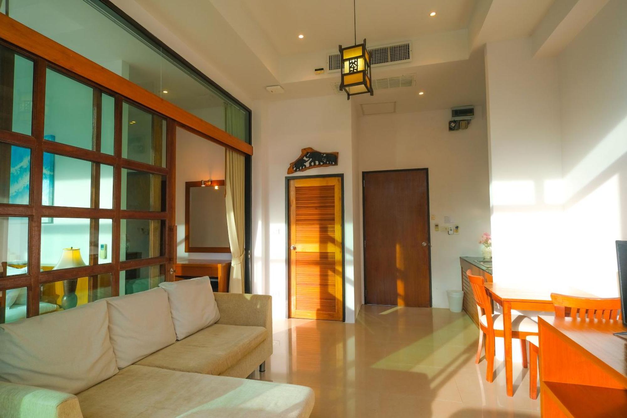 Smile Samui Front 4*