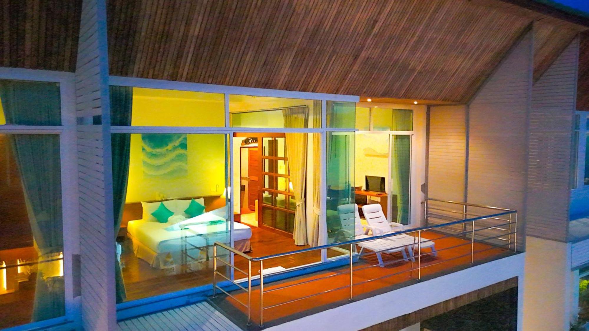 Hotel Smile Samui Front