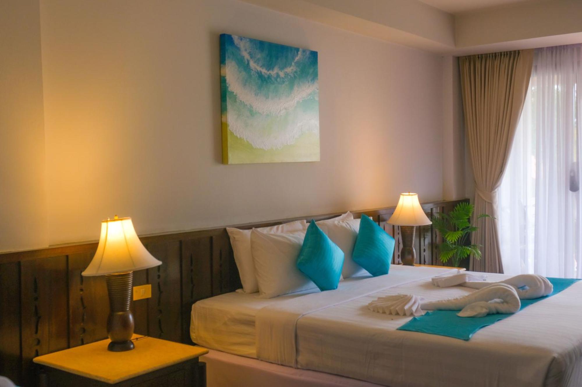 Hotel Smile Samui Front 4*