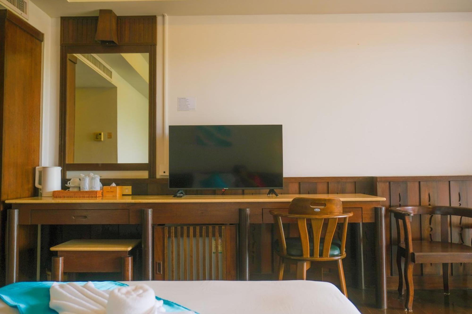 Smile Samui Front Hotel