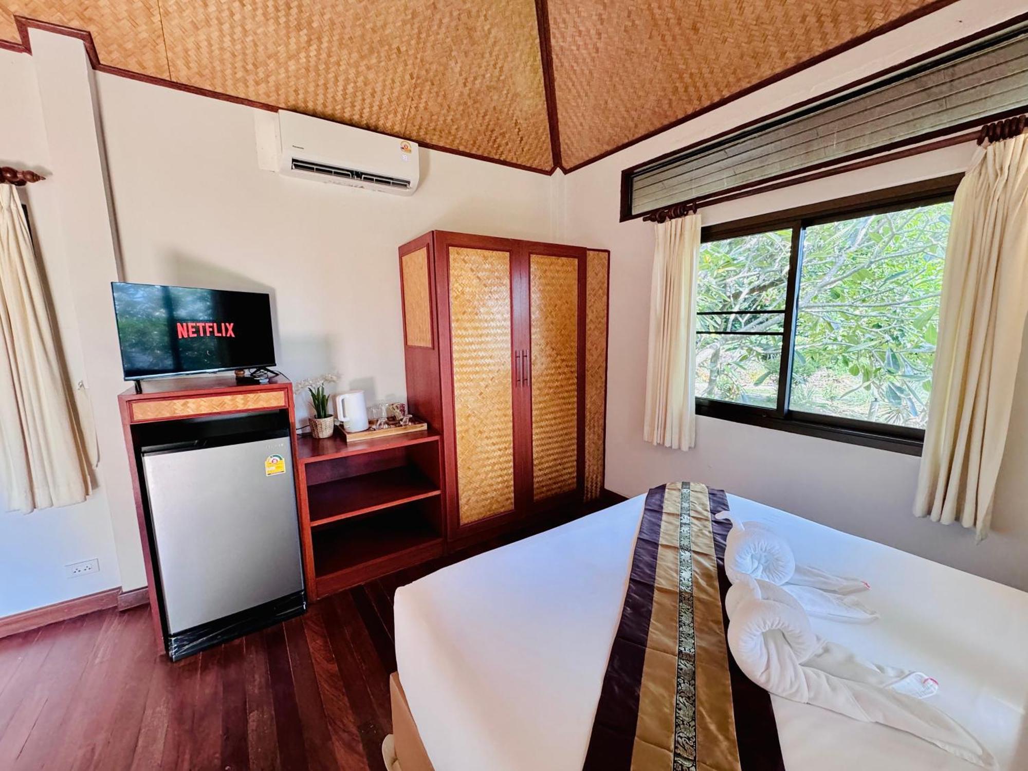 Bayview Boutique Hotel 3*