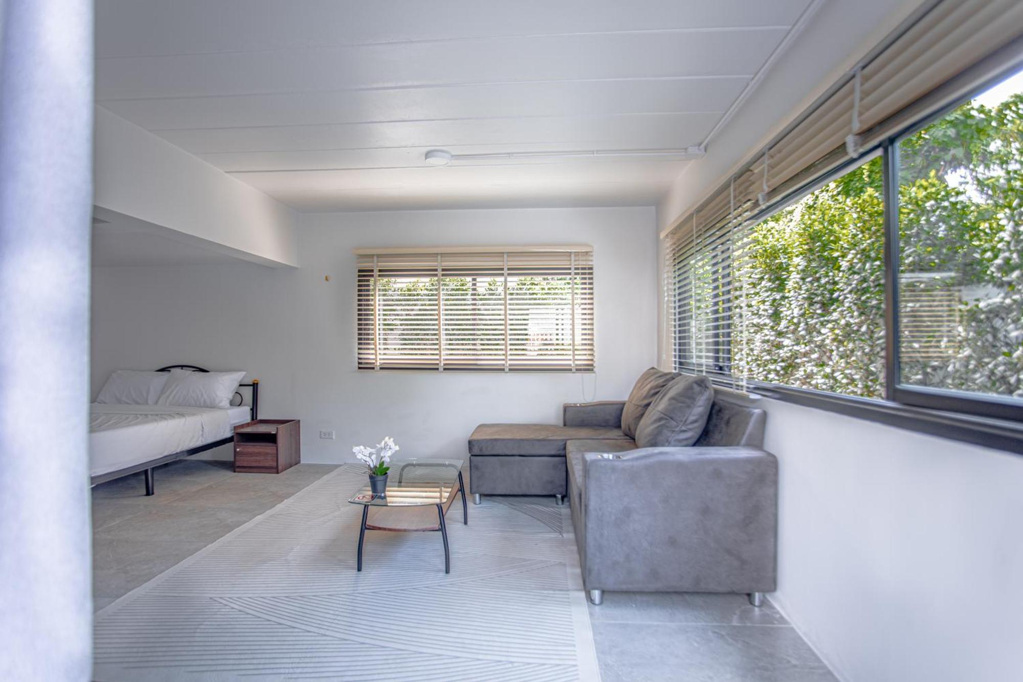 The Majestic Solana Villa *