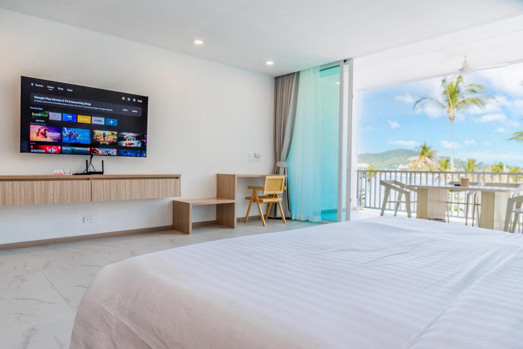 Beachfront Luxury 33