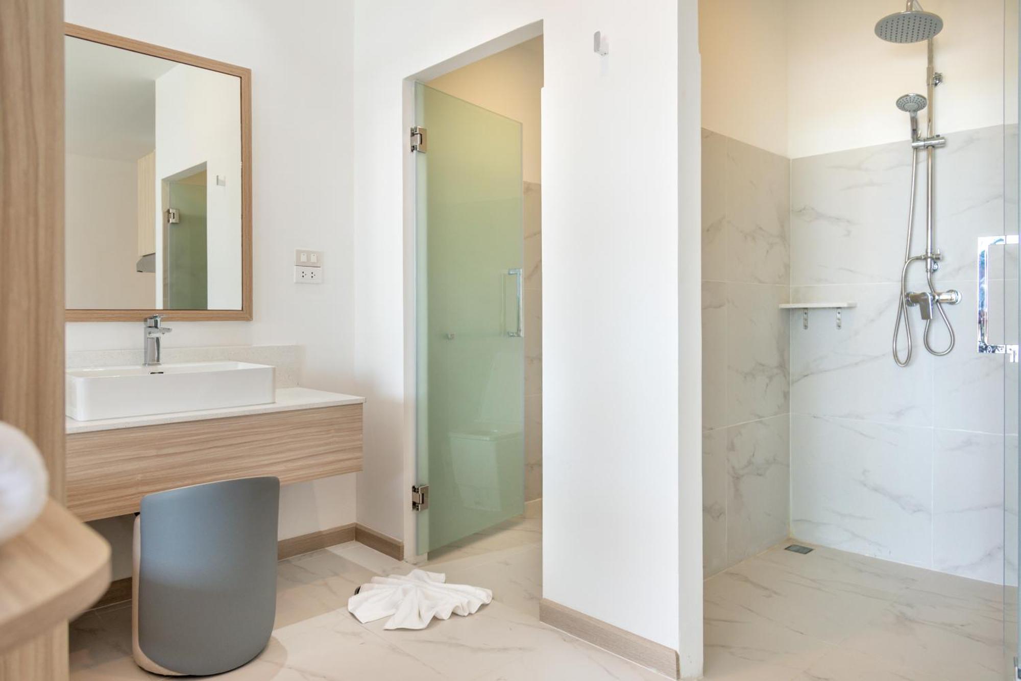 Beachfront Luxury 33 Apartment Bang Rak Beach (Koh Samui)