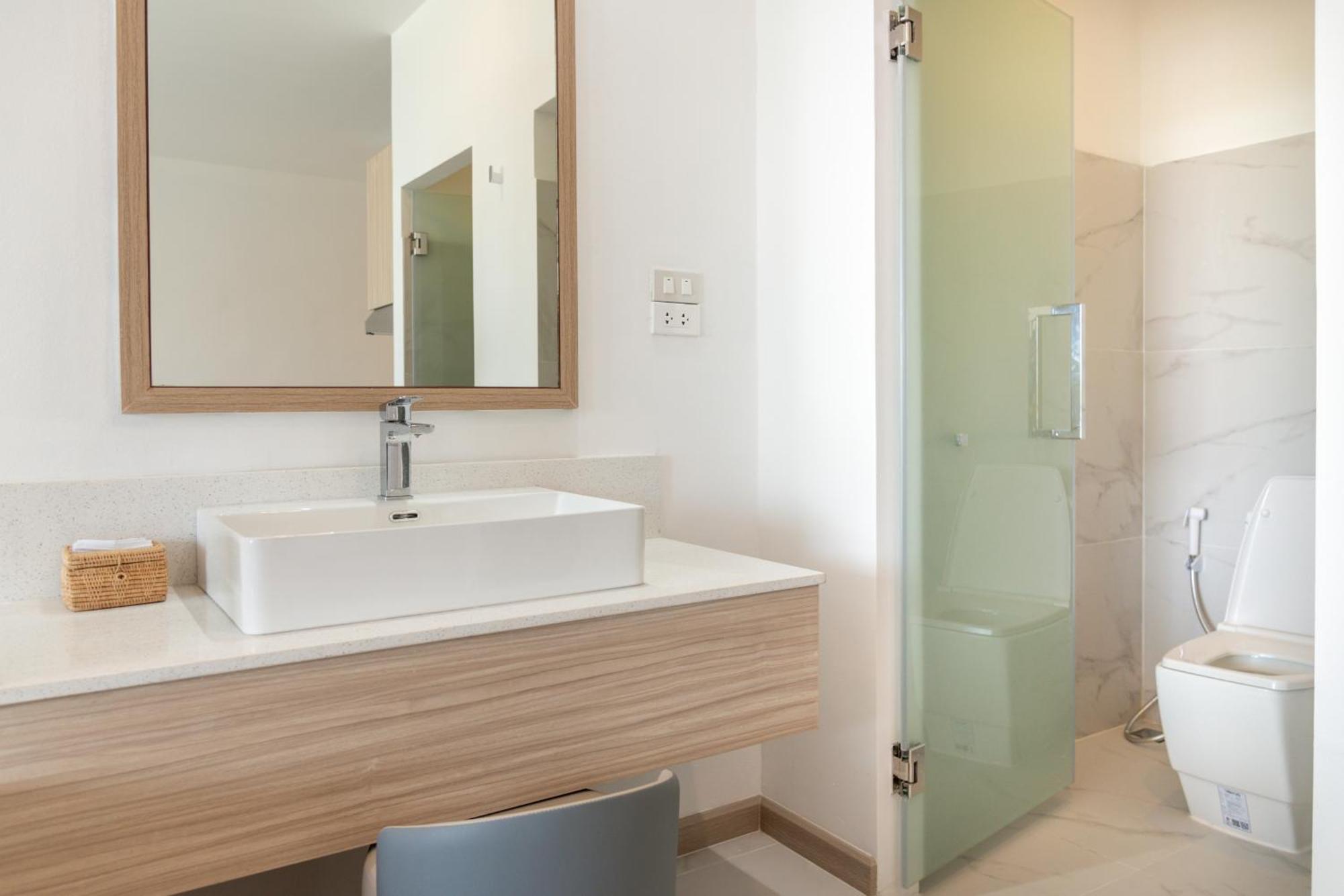 Beachfront Luxury 33 Apartment Bang Rak Beach (Koh Samui)