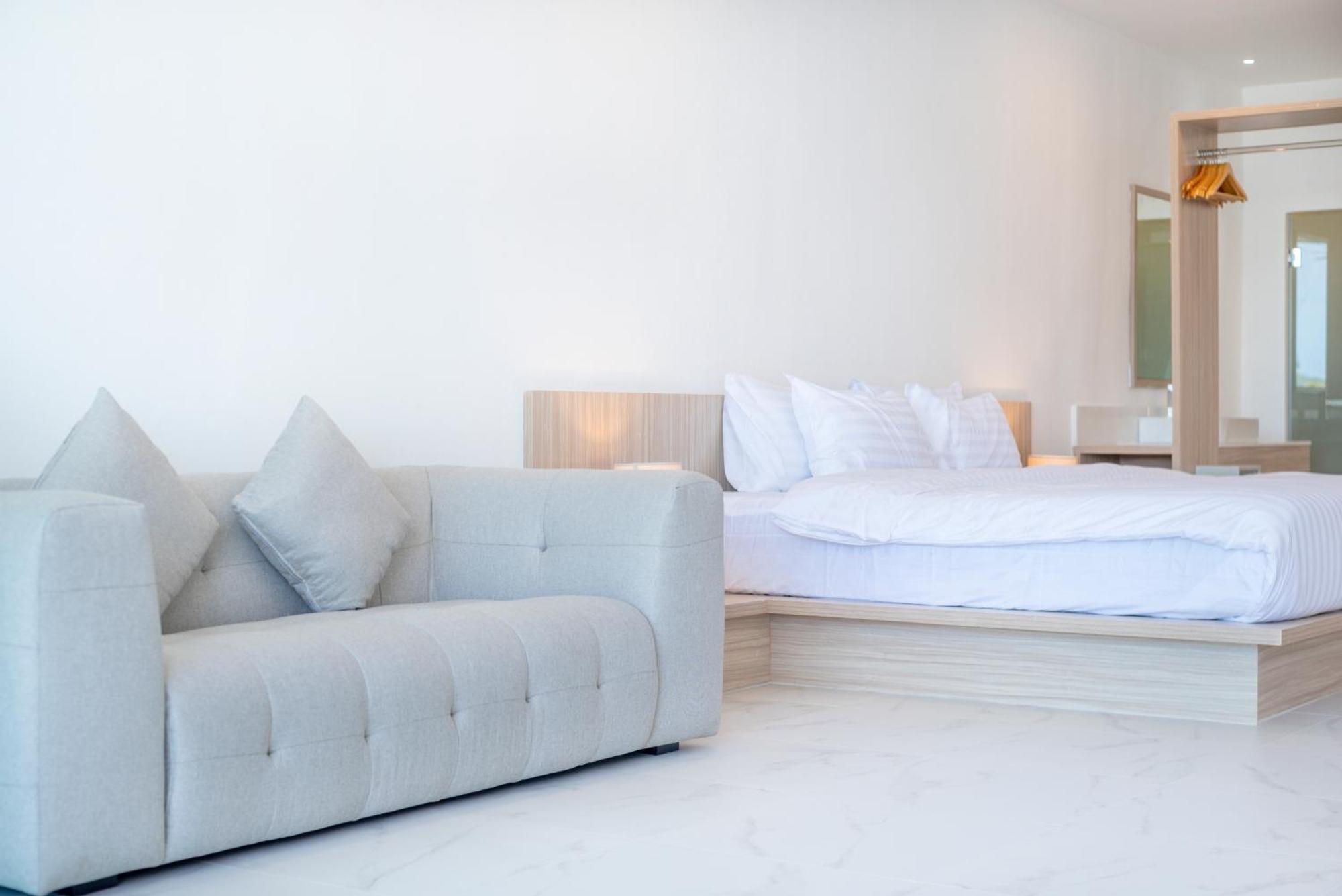 Apartment Beachfront Luxury 32 *