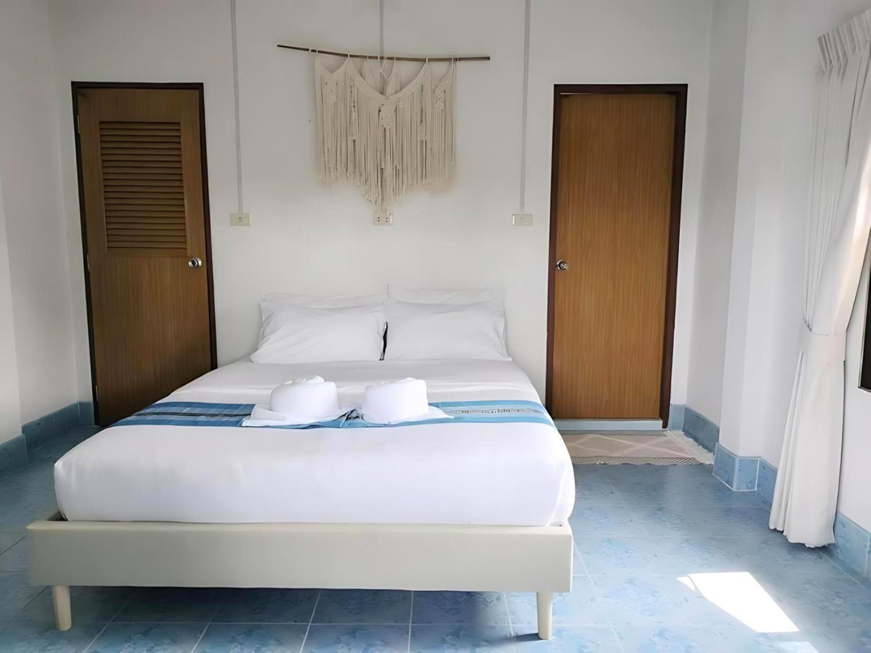 Holiday home Paradise Escape Nr W/veranda, Bicycle, Wi-fi Mae Nam