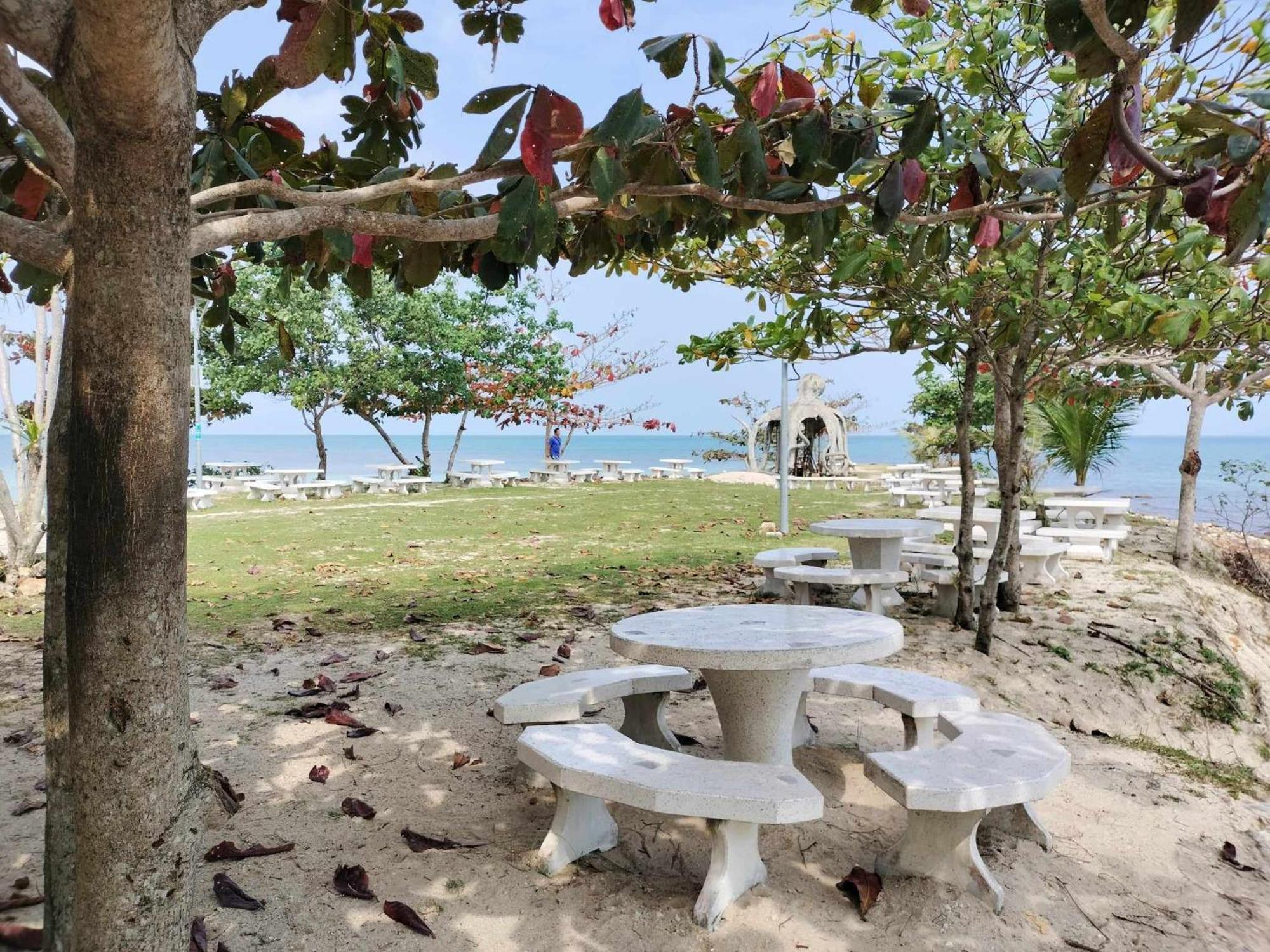 Paradise Escape Nr W/veranda, Bicycle, Wi-fi Holiday home Mae Nam