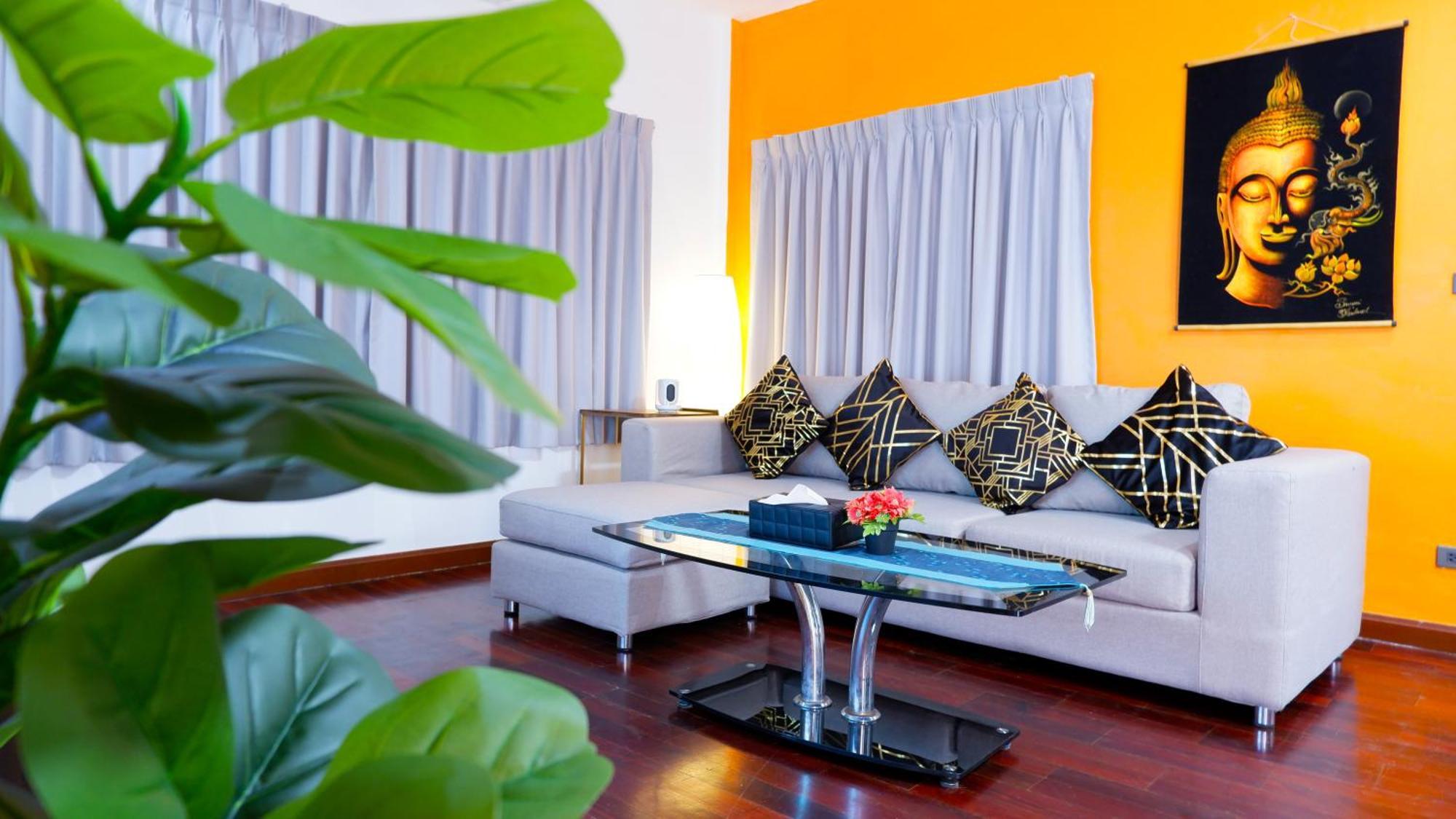 Bangrak Cozy Apartment Koh Samui