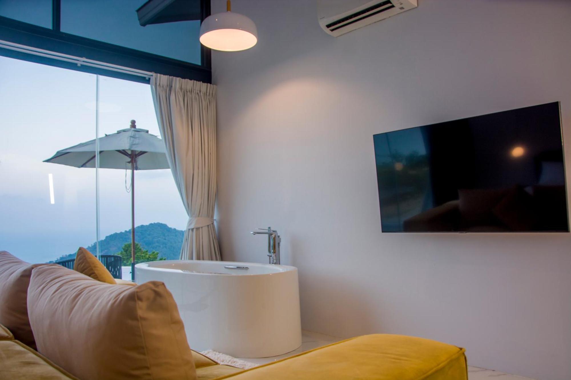 Seaview Lux Dream Villa *