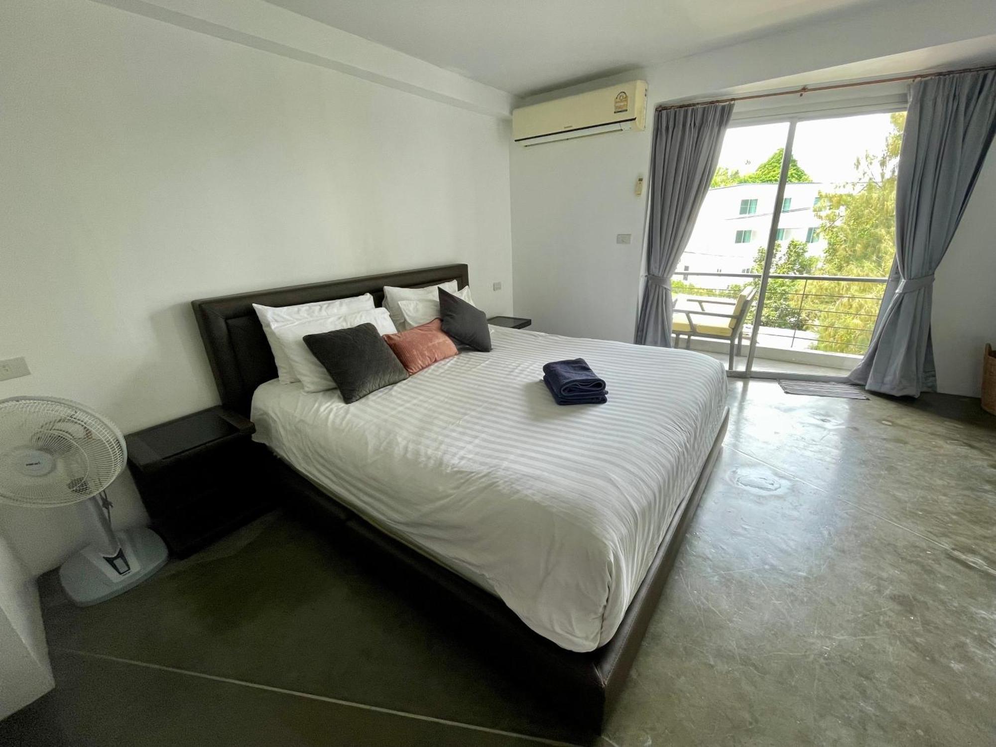Appartement Large, Modern With Sea View *
