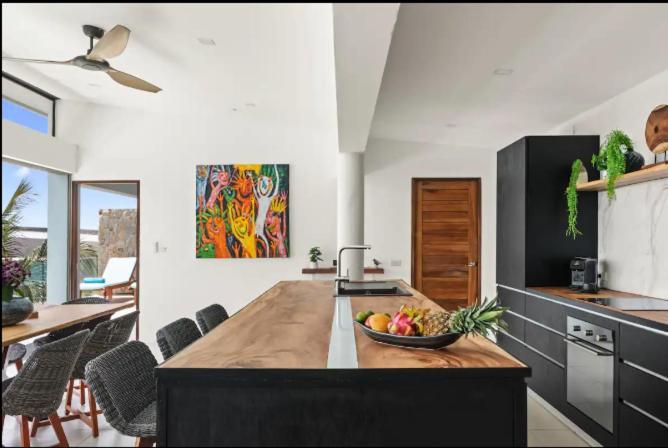 Moana Panoramic Sunrise Ocean View 3br Samui Vila *