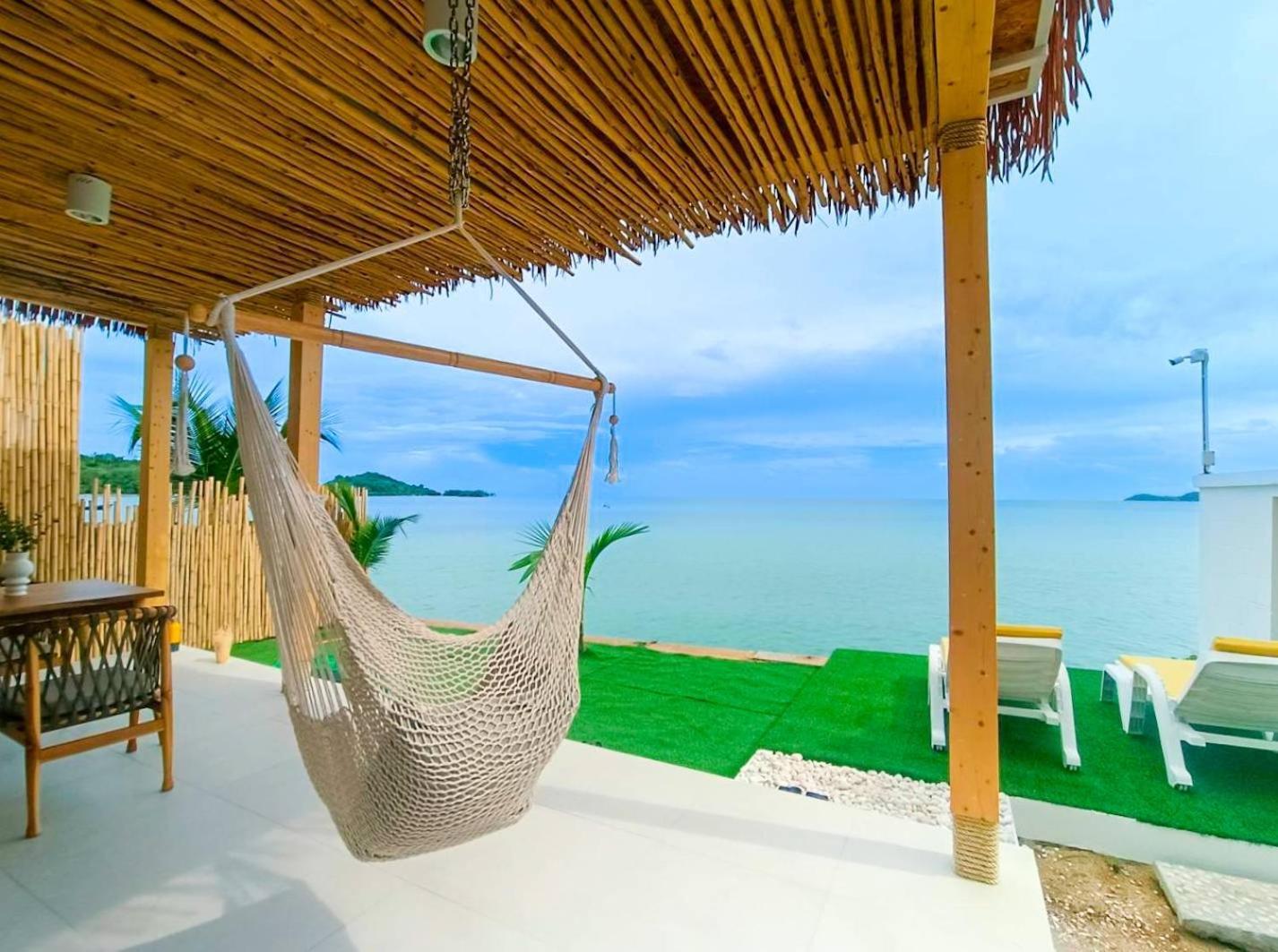 Hotel Smile Samui Front 4*