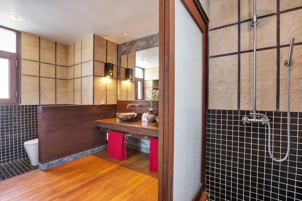 Emerald Sands - Front 4 Bed Pool Villa