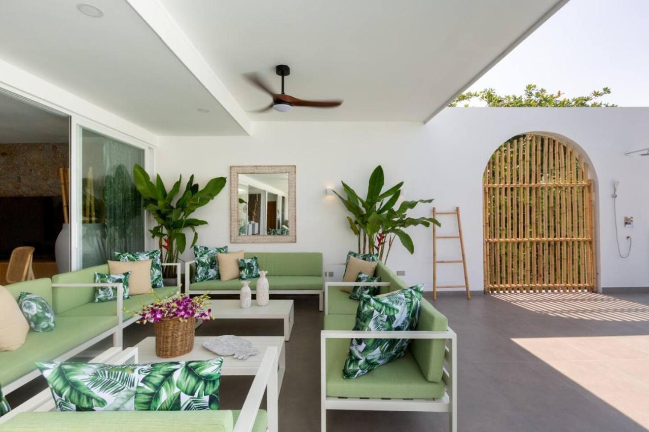 C 8br Luxury Seaview Villa, 2 Swimming Pools Koh Samui